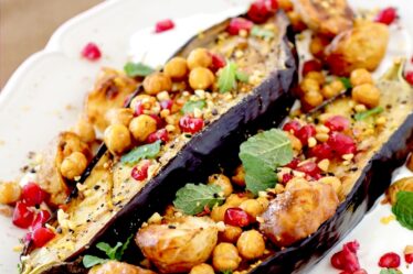 Bagt aubergine med feta-hytteostcreme
