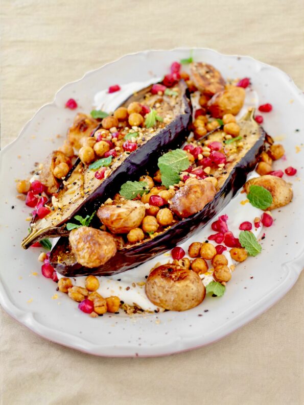 Bagt aubergine med feta-hytteostcreme