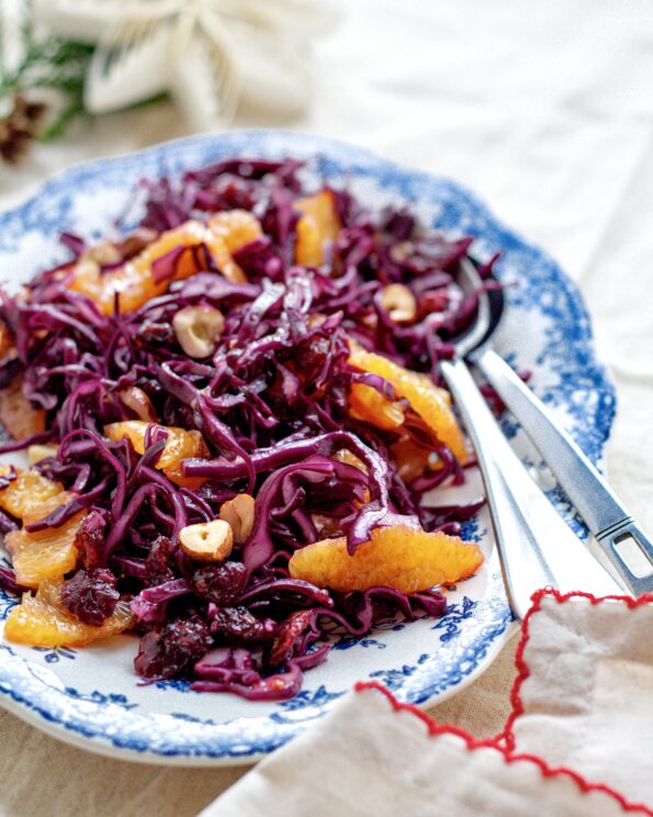 Rødkålssalat i julestemning