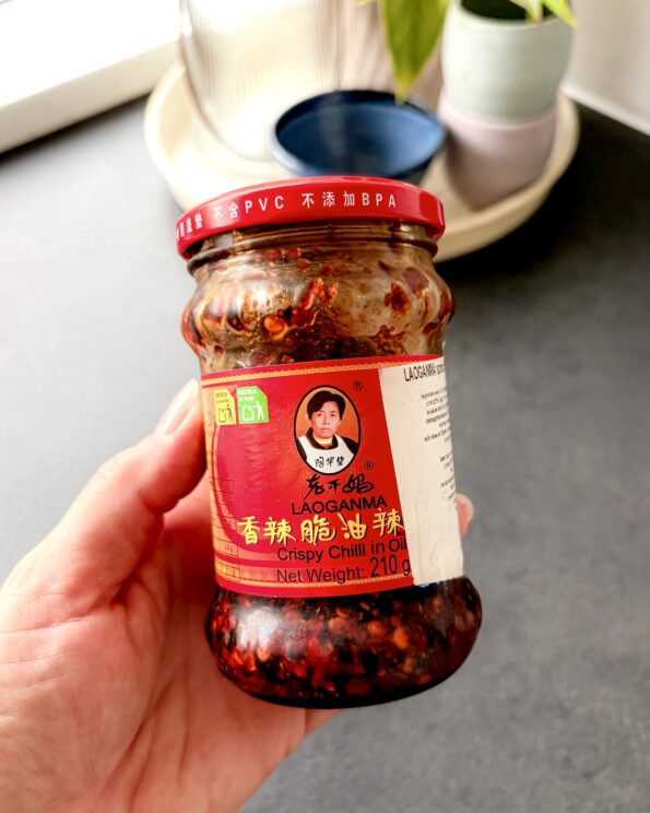 Gyozafad Crispy chili oil